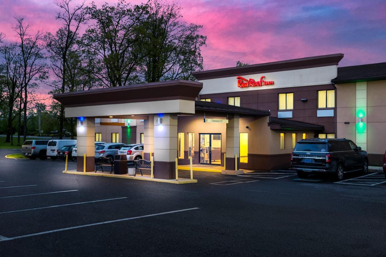 Red Roof Inn Denver Exterior photo