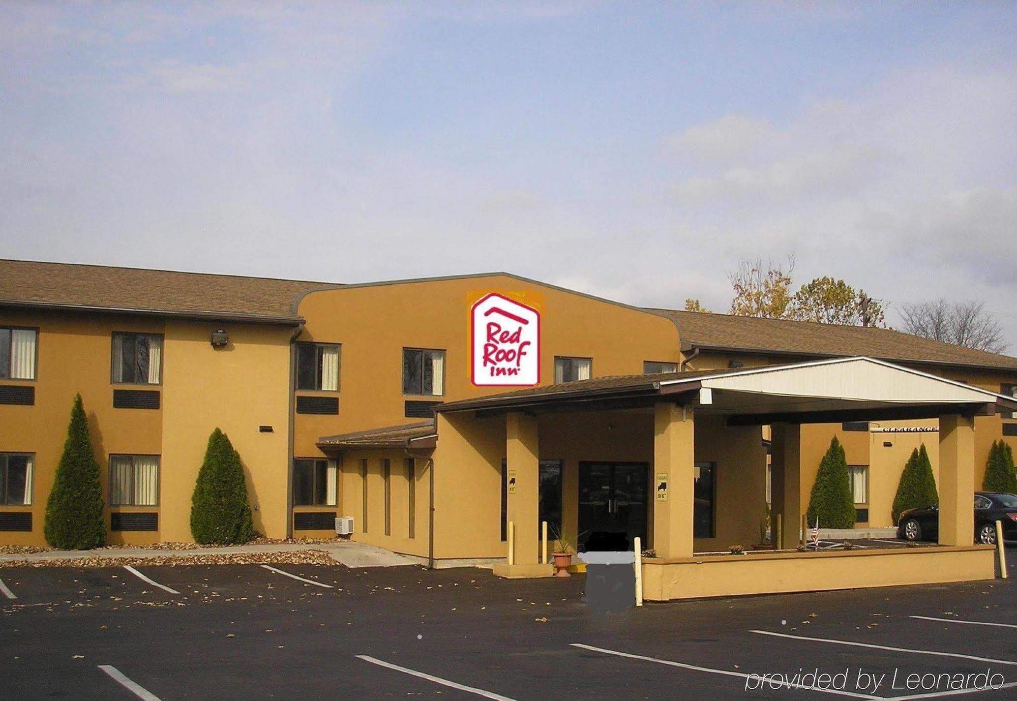 Red Roof Inn Denver Exterior photo